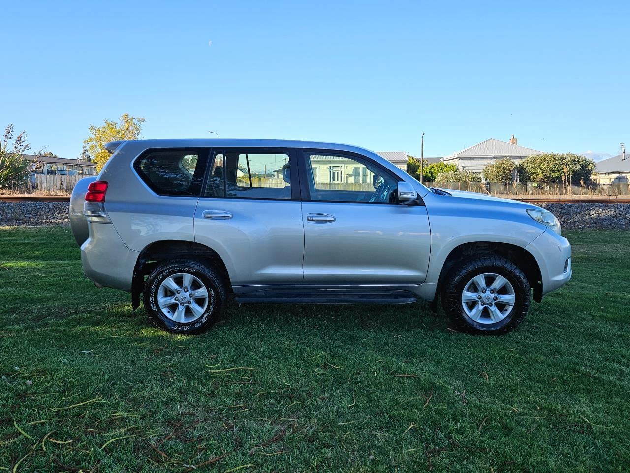 Vehicle image 3
