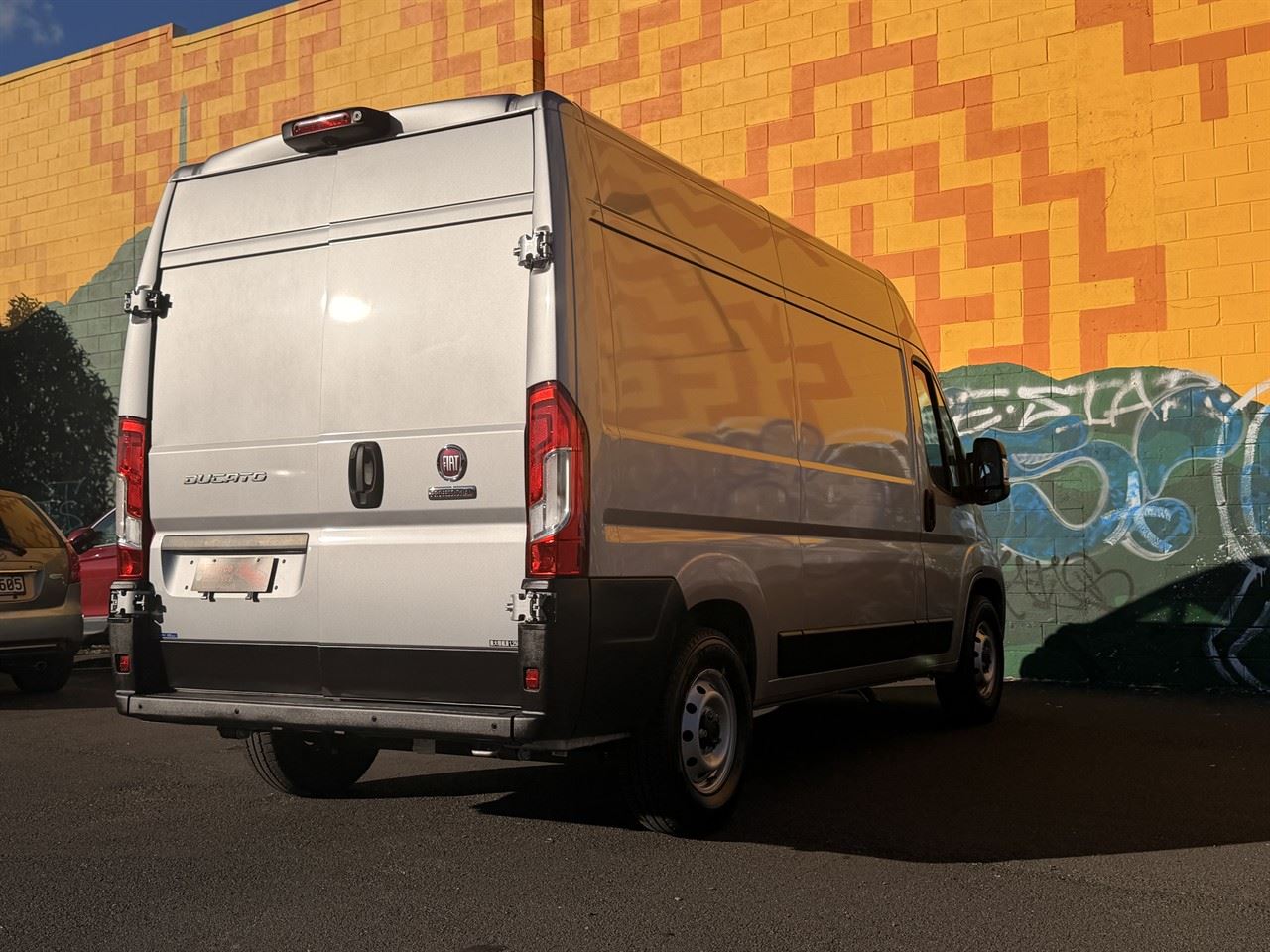 Vehicle image 5