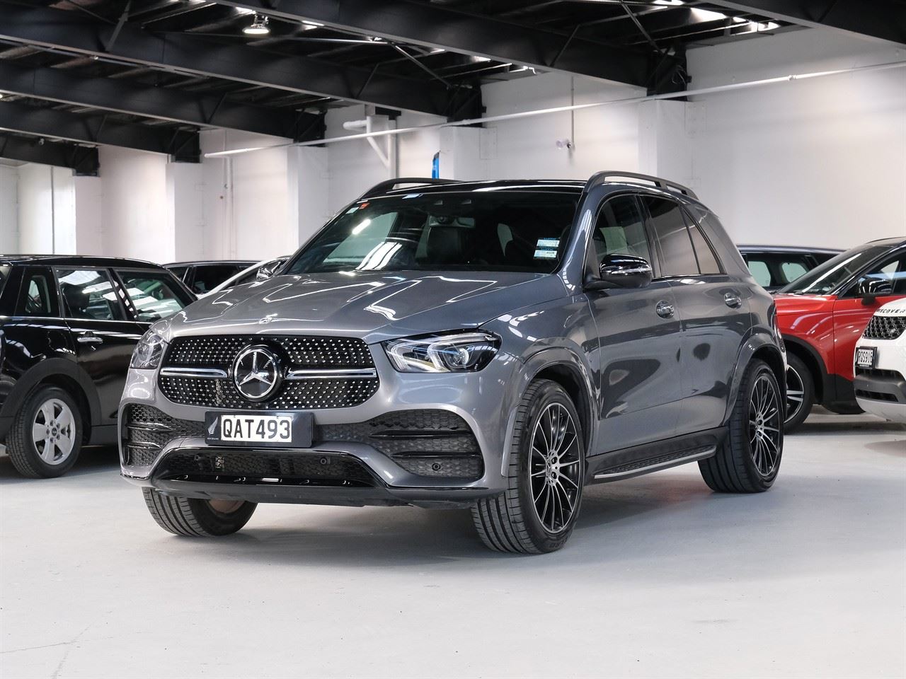 Vehicle image 4