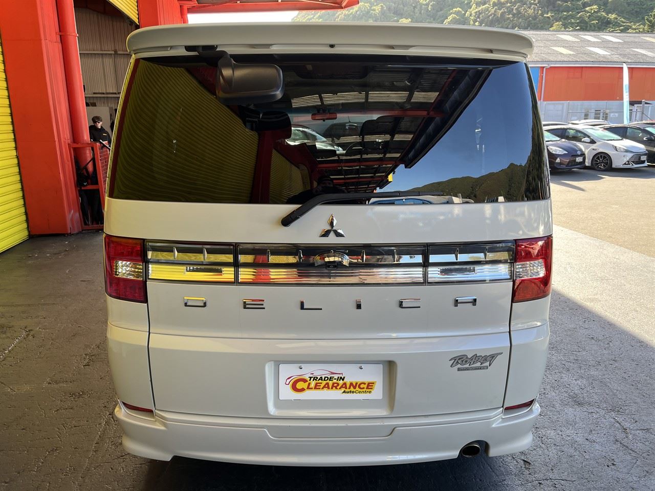 Vehicle image 5