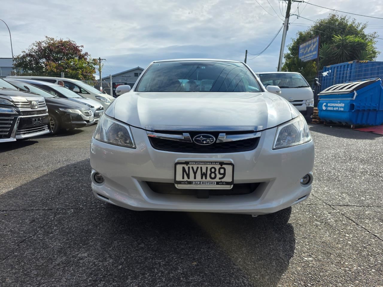 Vehicle image 3
