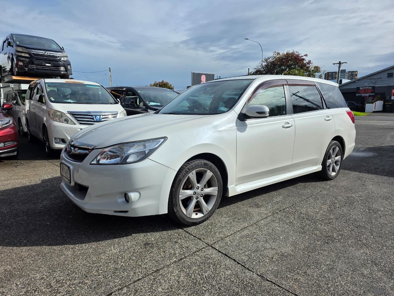 Vehicle image 4