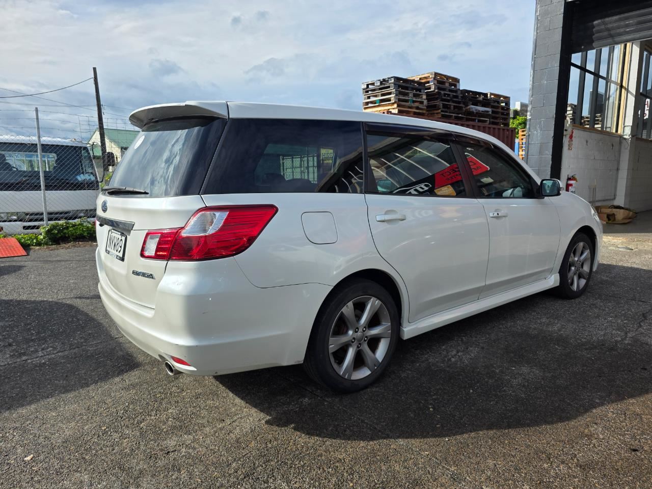 Vehicle image 5
