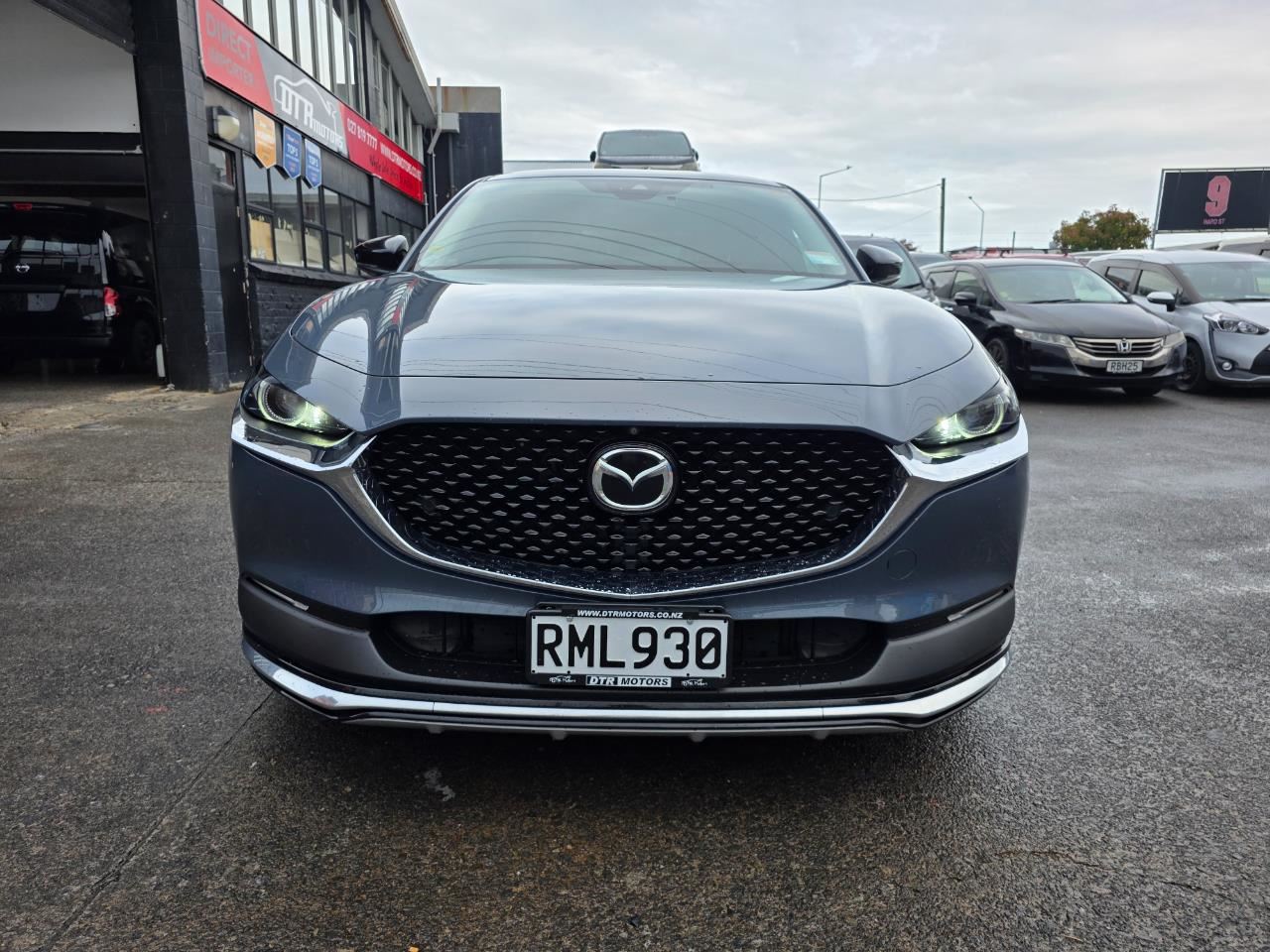 Vehicle image 3