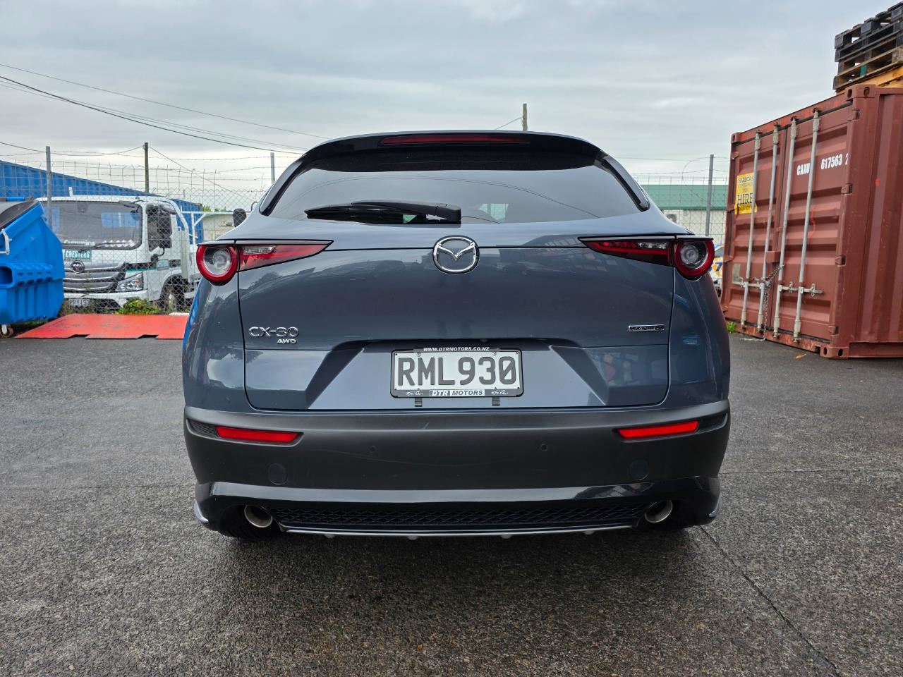 Vehicle image 5