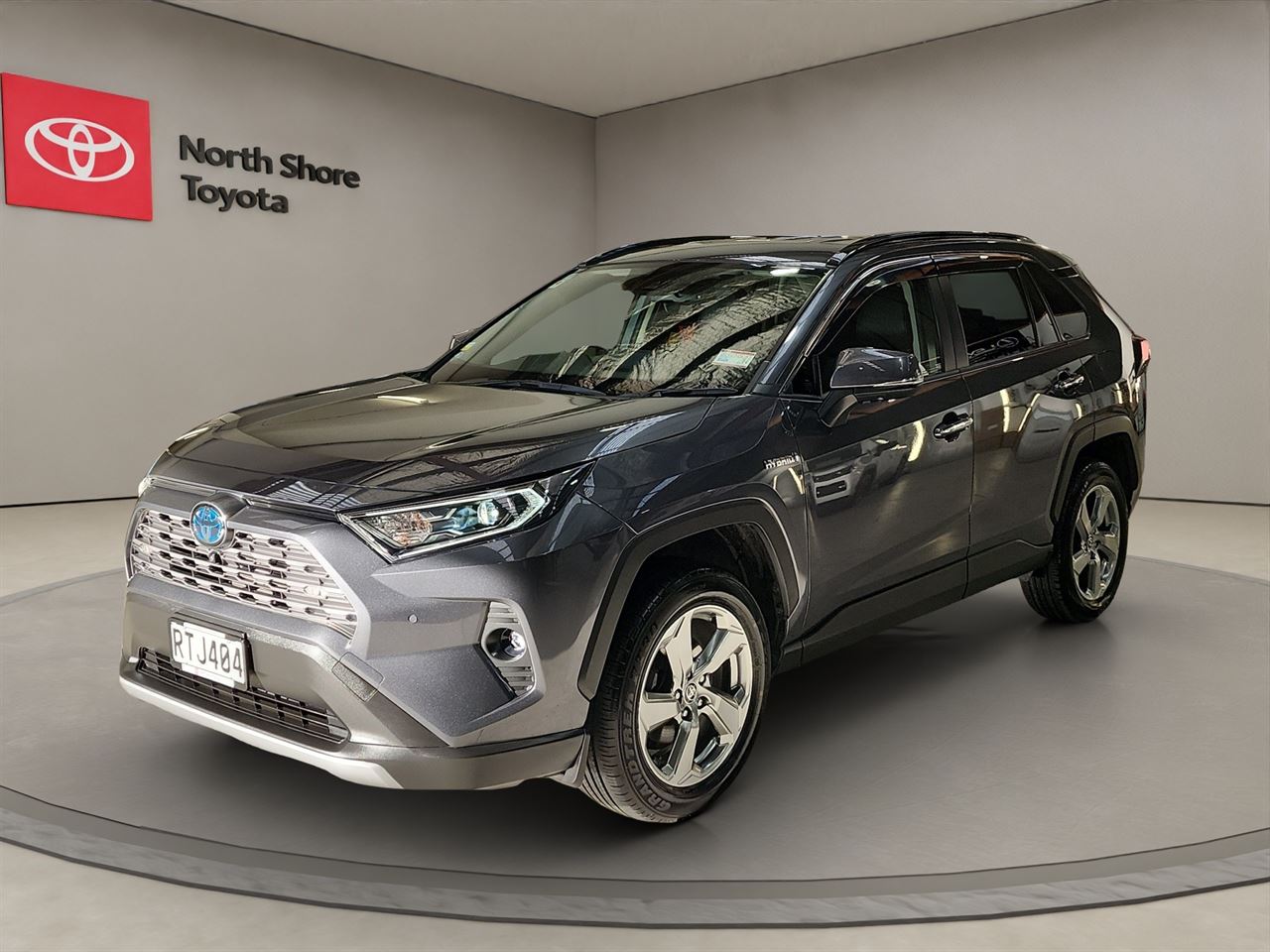Vehicle image 3