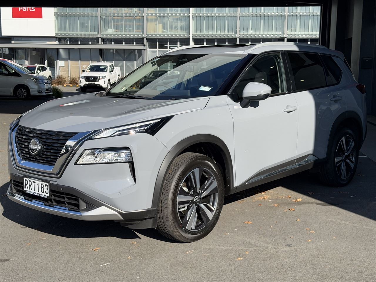 Vehicle image 3