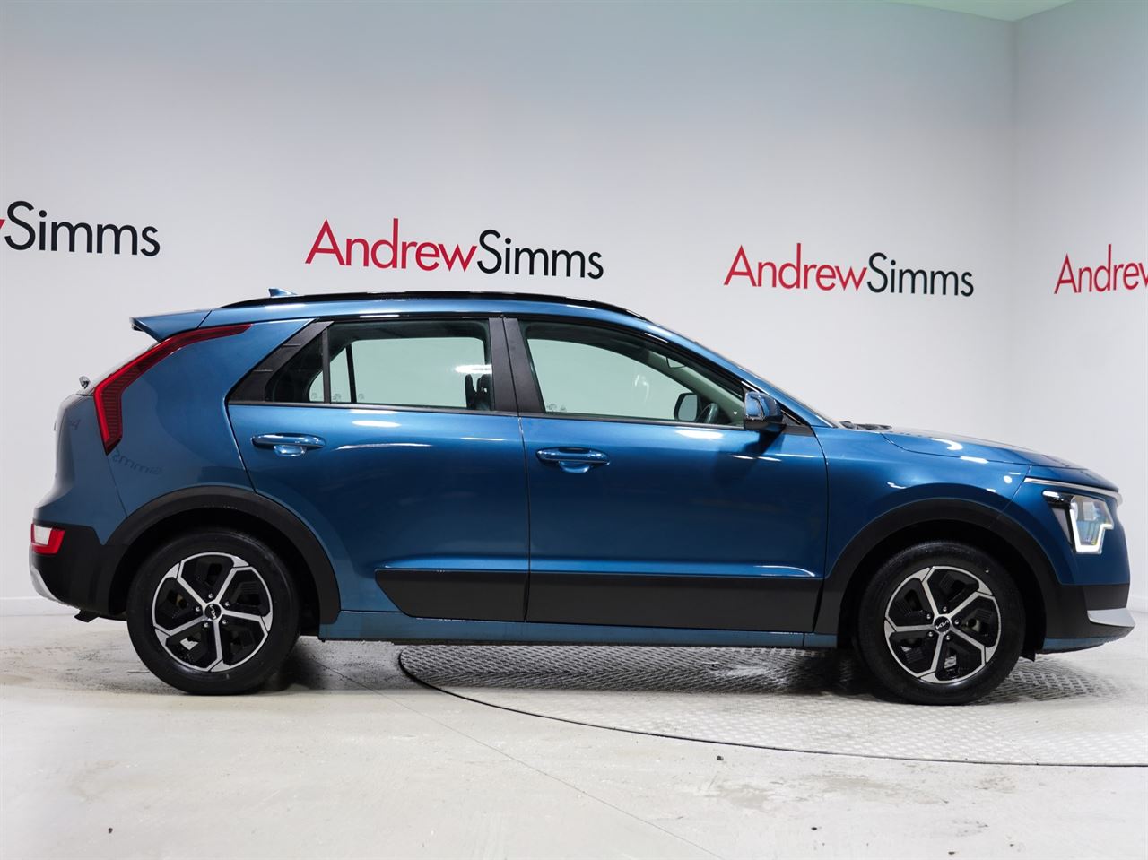 Vehicle image 3