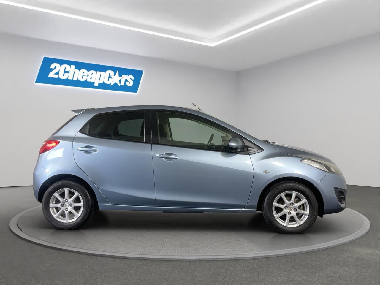 Vehicle image 4