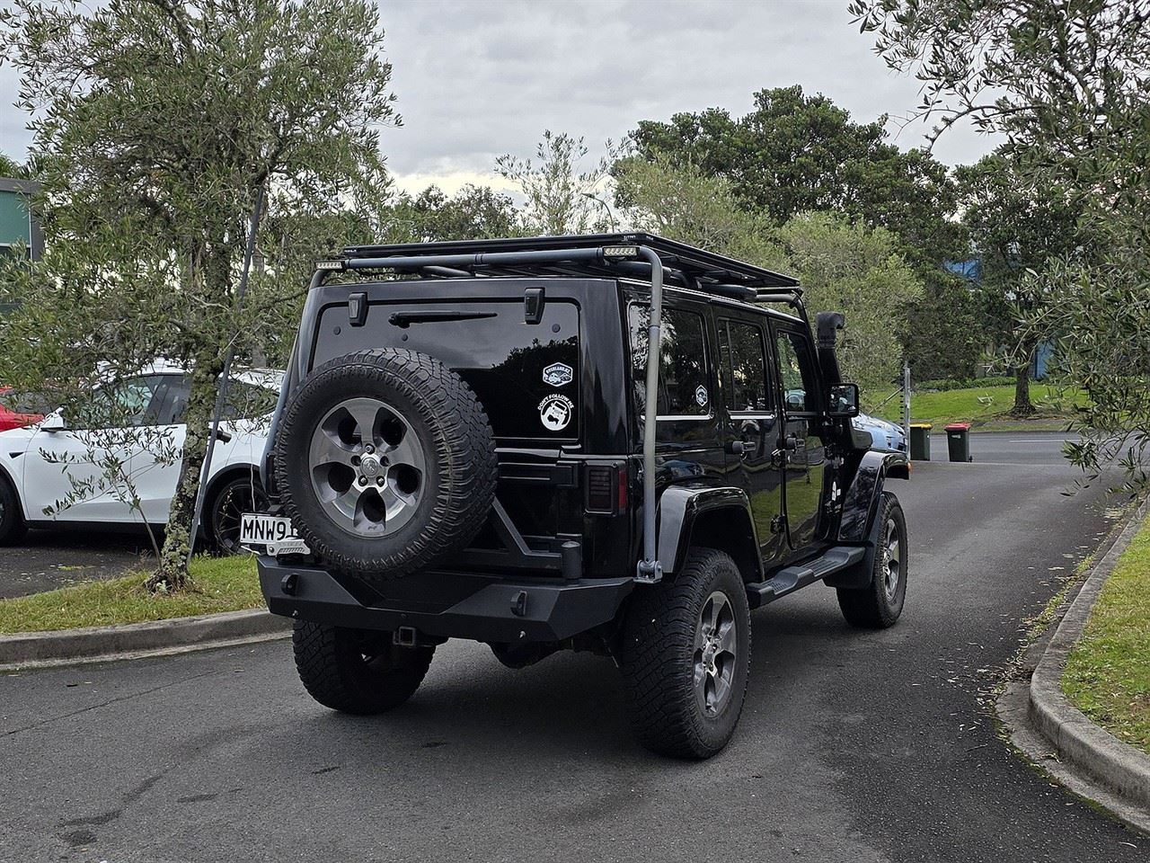 Vehicle image 4
