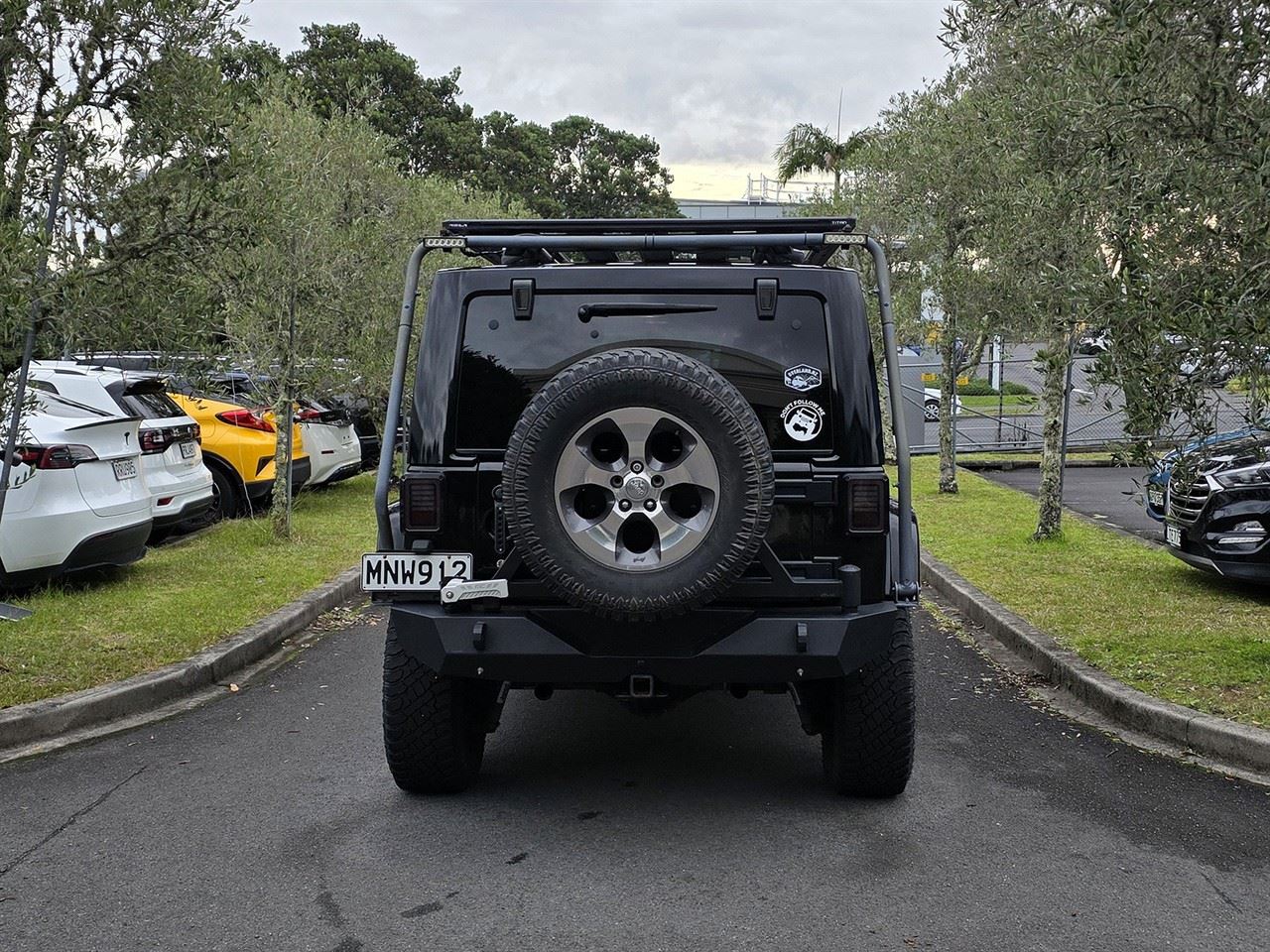 Vehicle image 5