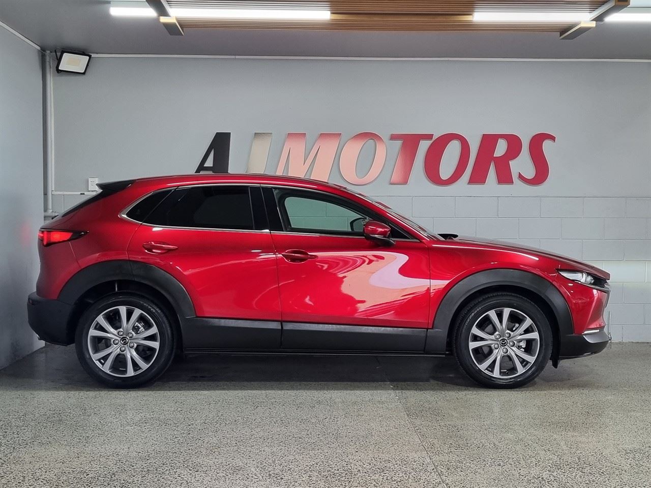 Vehicle image 5