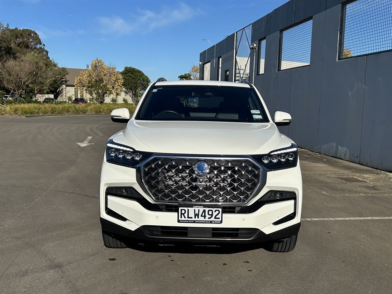 Vehicle image 3