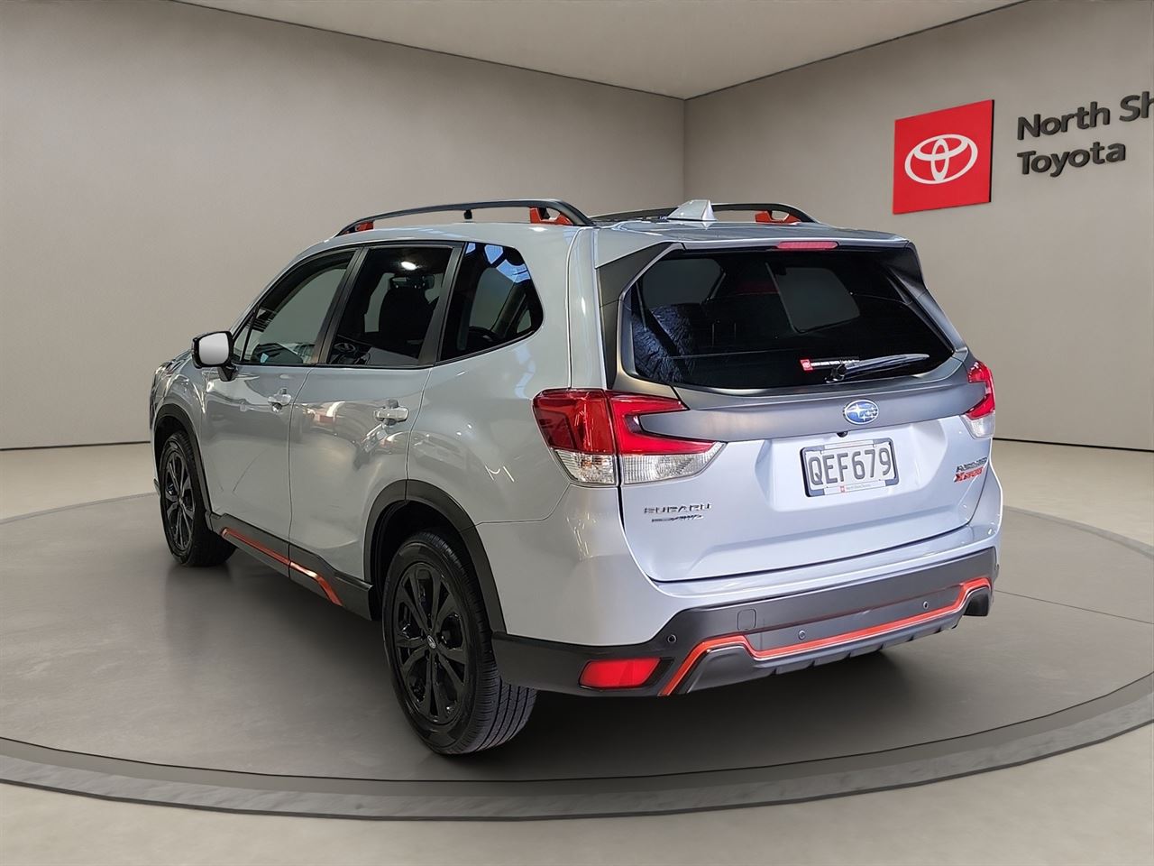 Vehicle image 5