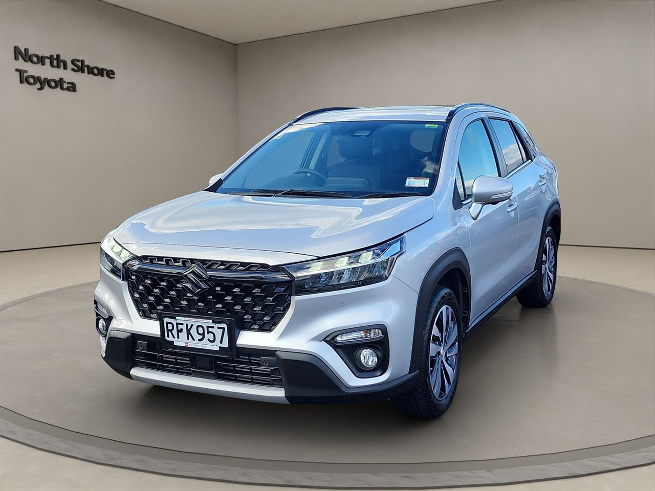 Vehicle image 3