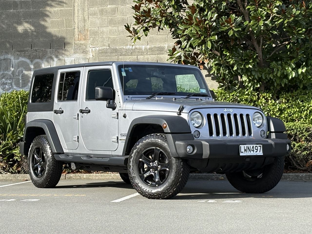 Vehicle image 1