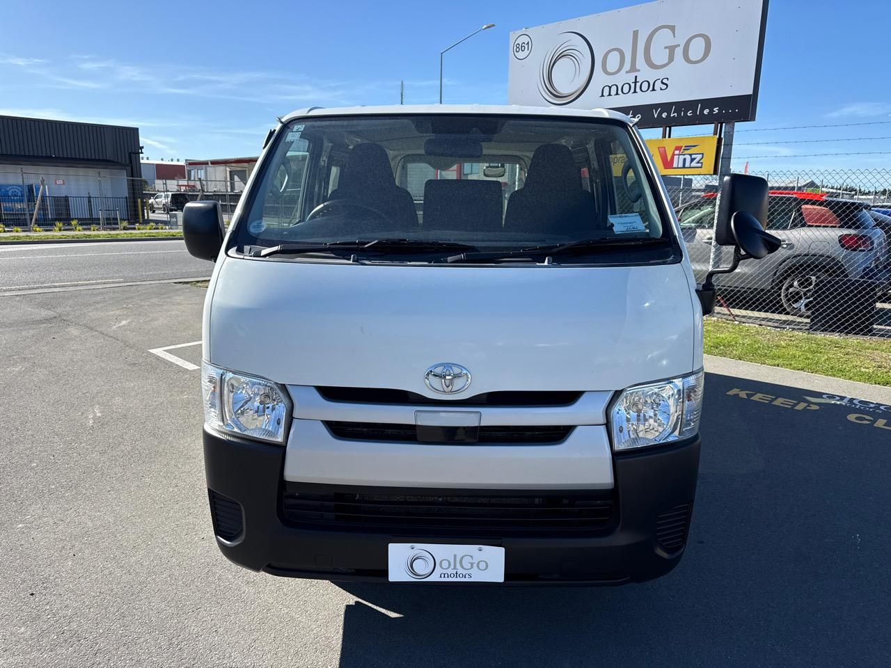 Vehicle image 3