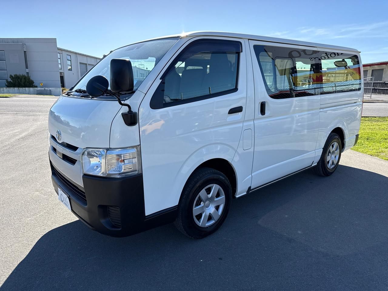 Vehicle image 4