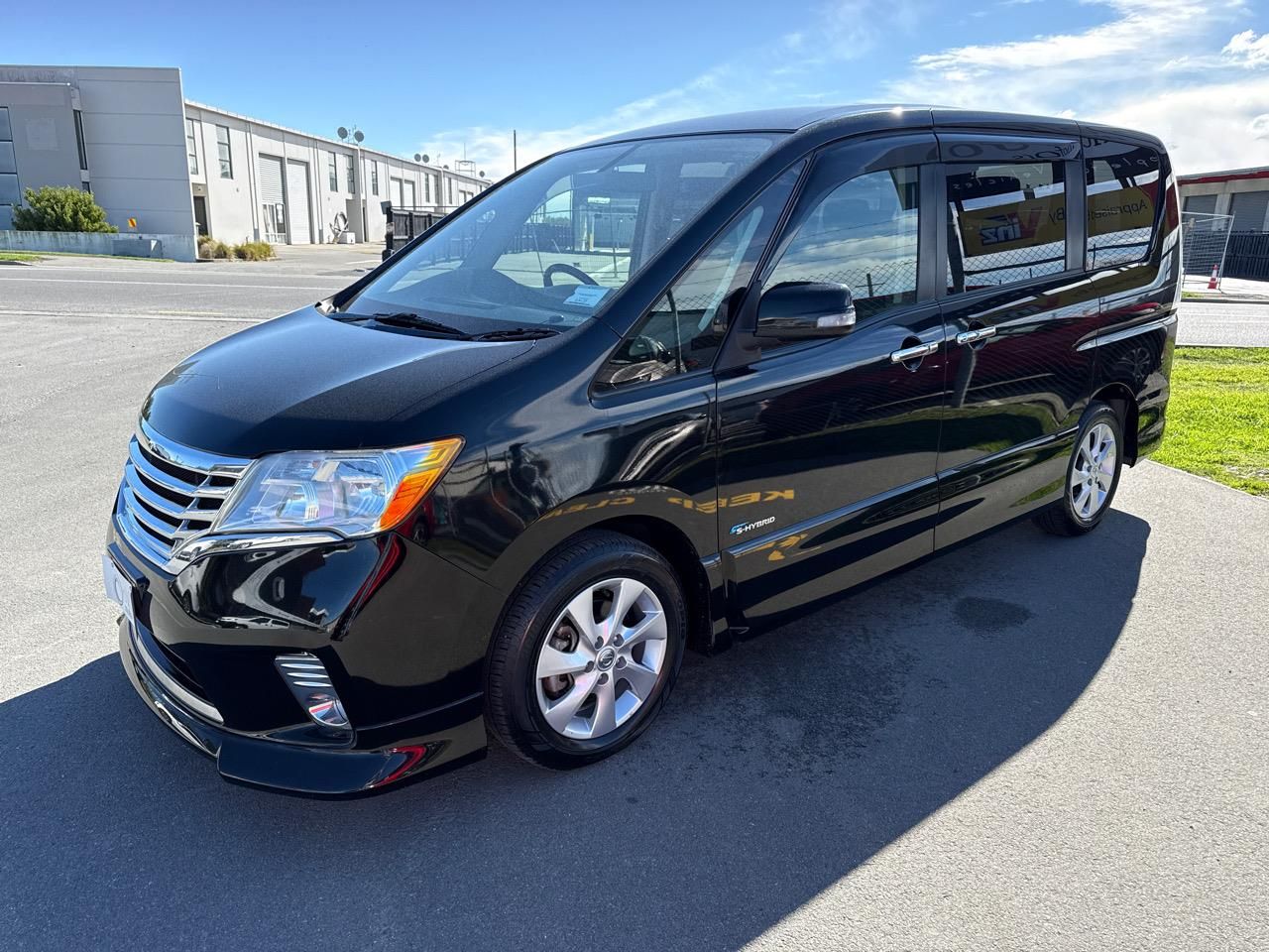 Vehicle image 4