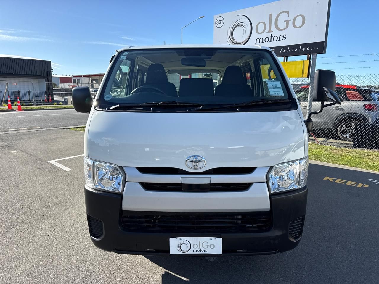 Vehicle image 3