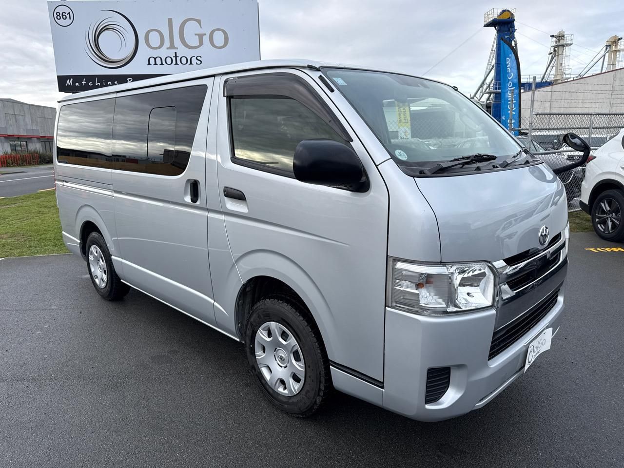 Vehicle image 2