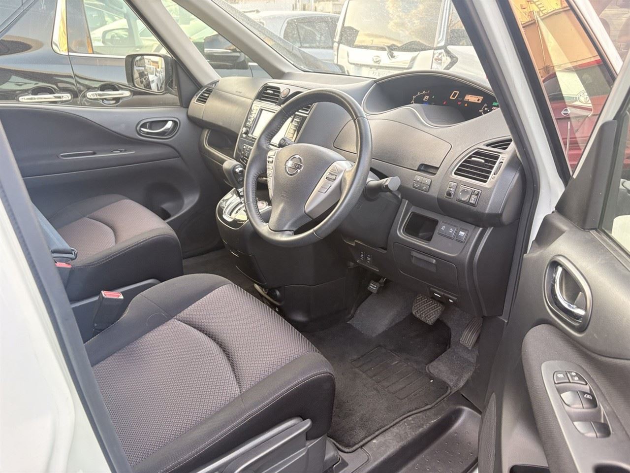 Vehicle image 3