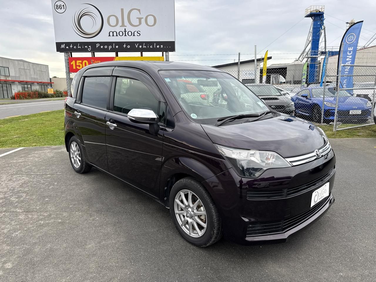 Vehicle image 2