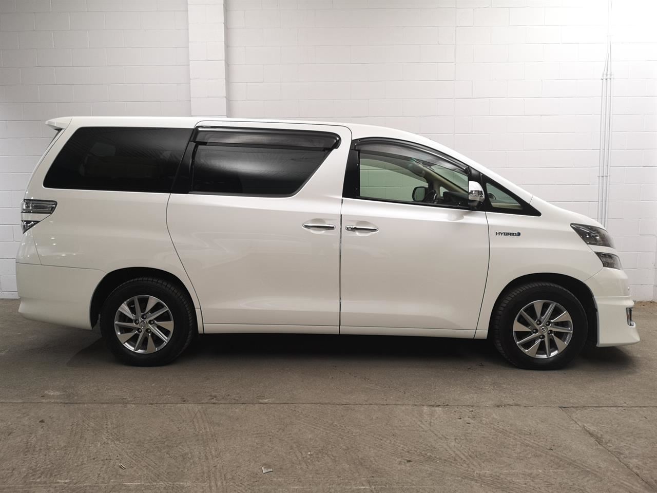 Vehicle image 3