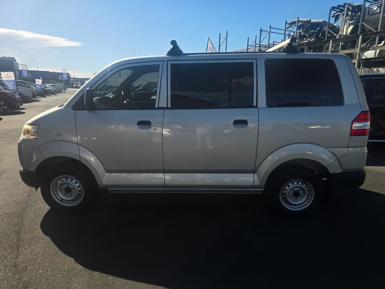 Vehicle image 4