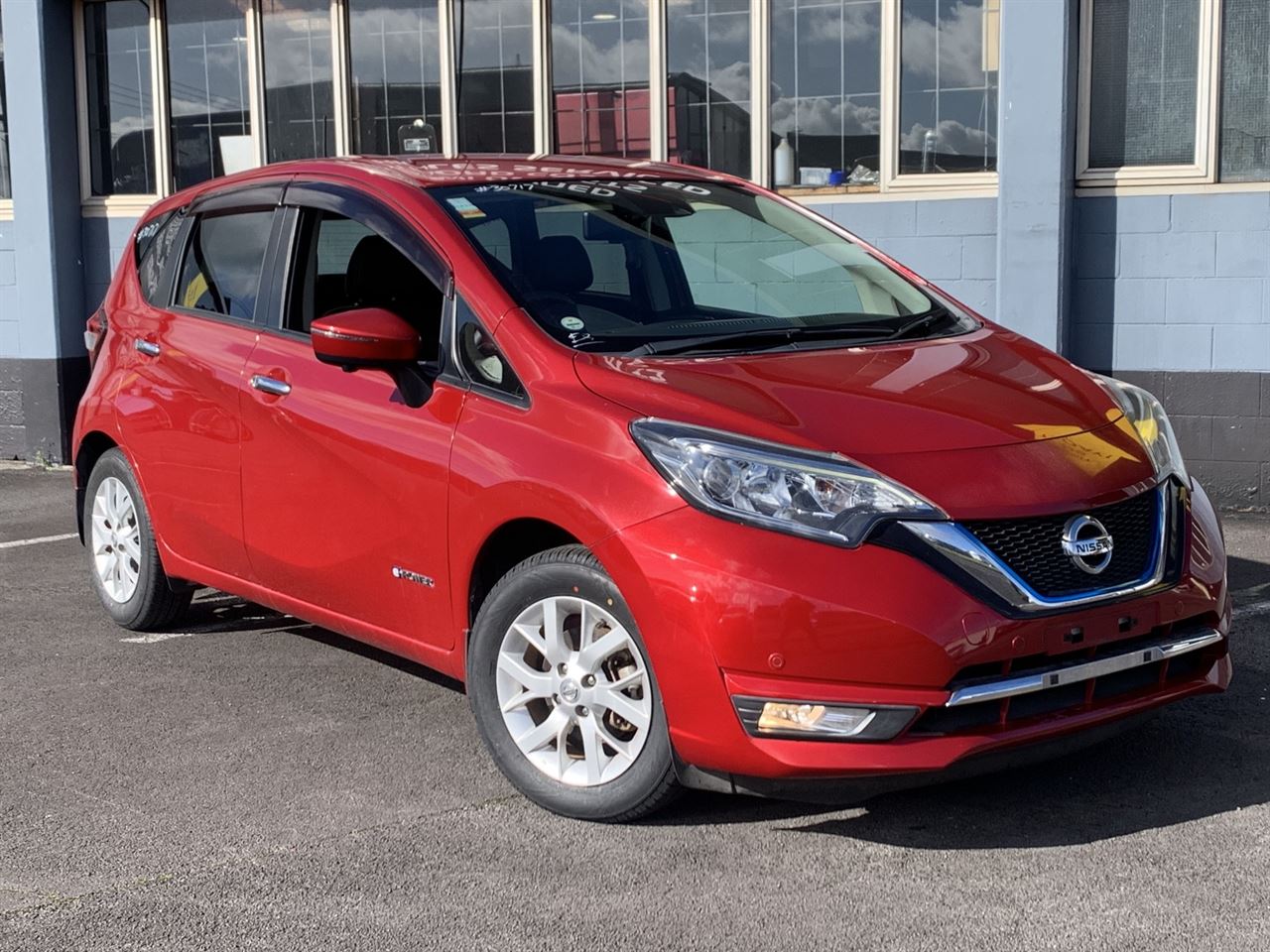 Vehicle image 3