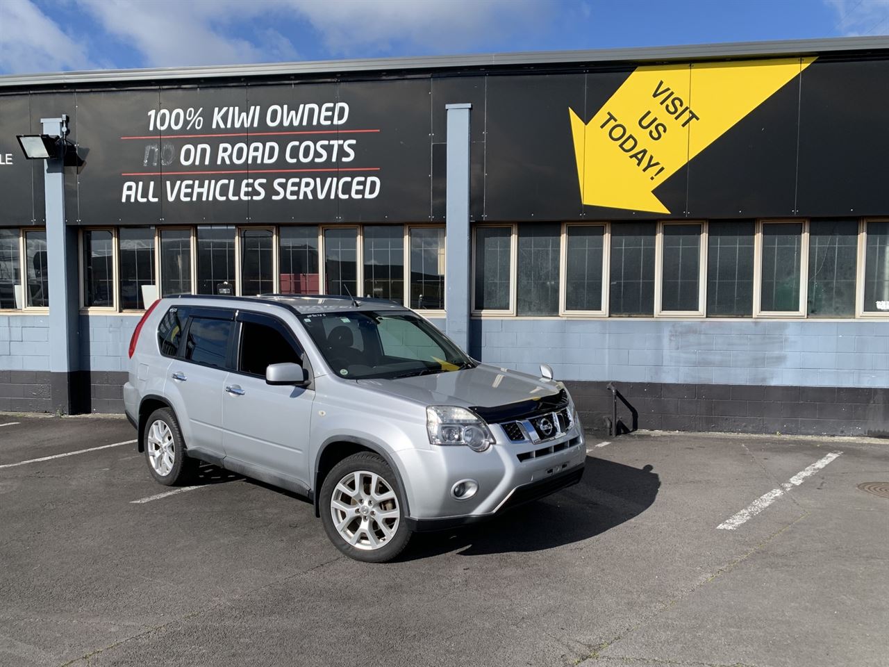 Vehicle image 4