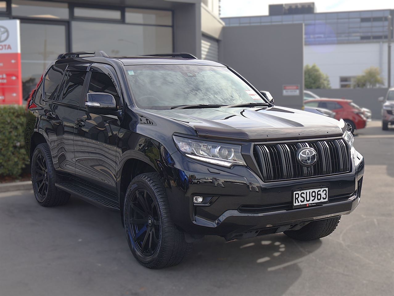 Vehicle image 1