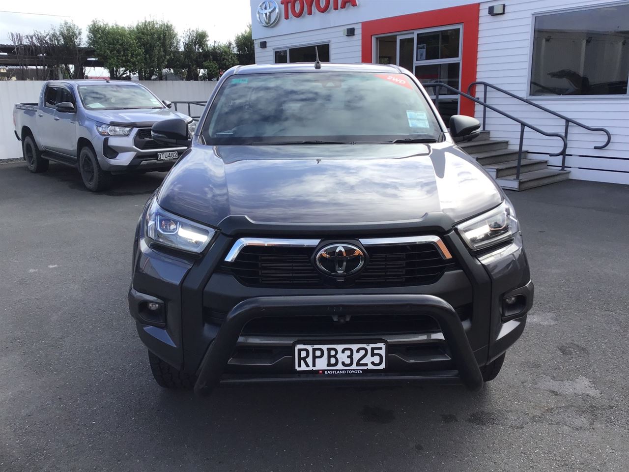 Vehicle image 2