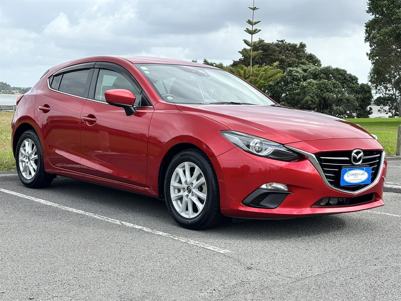 Vehicle image 3