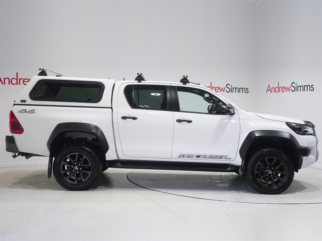 Vehicle image 3
