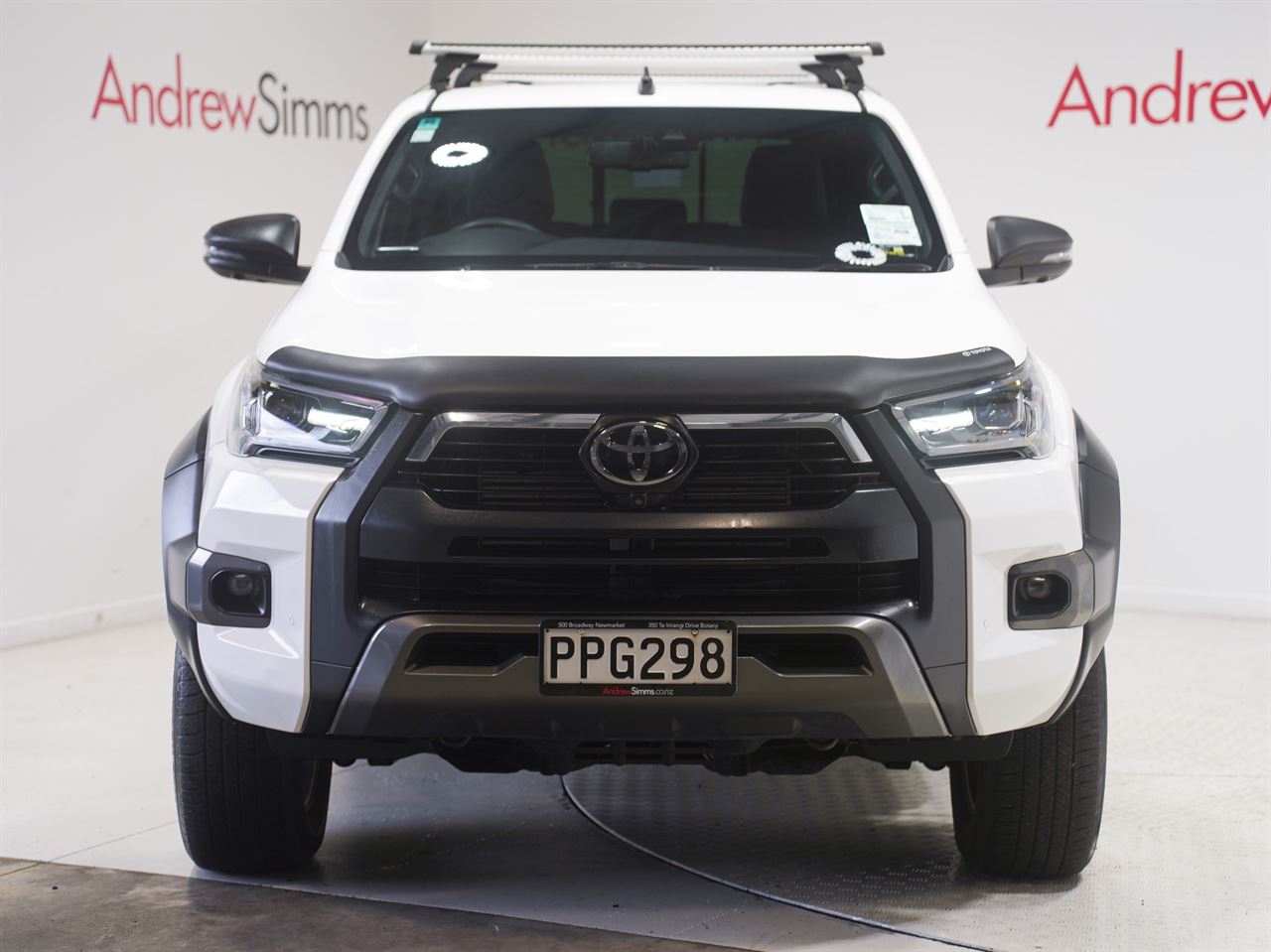 Vehicle image 4