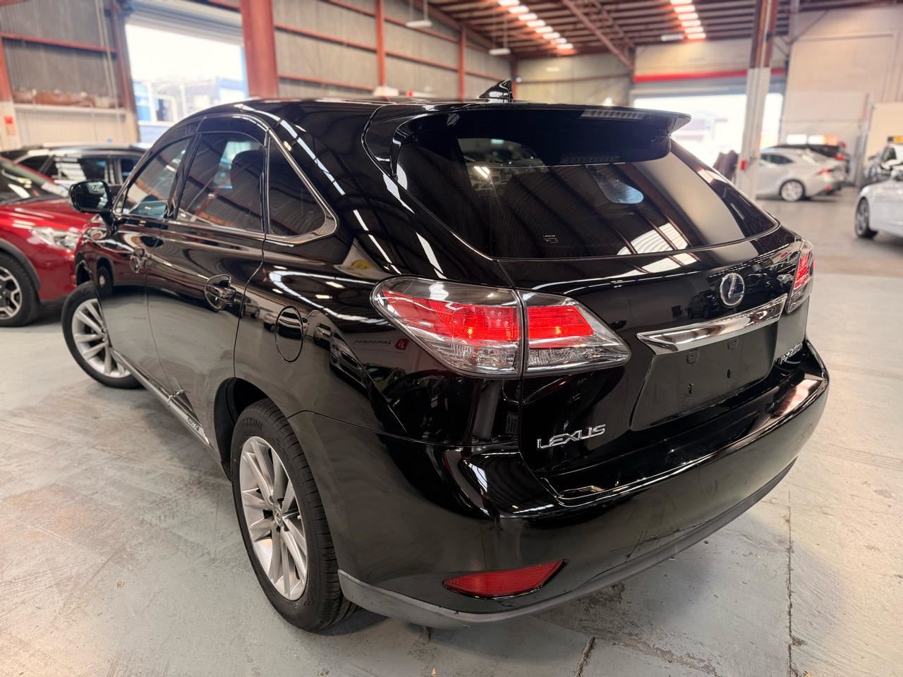 Vehicle image 4