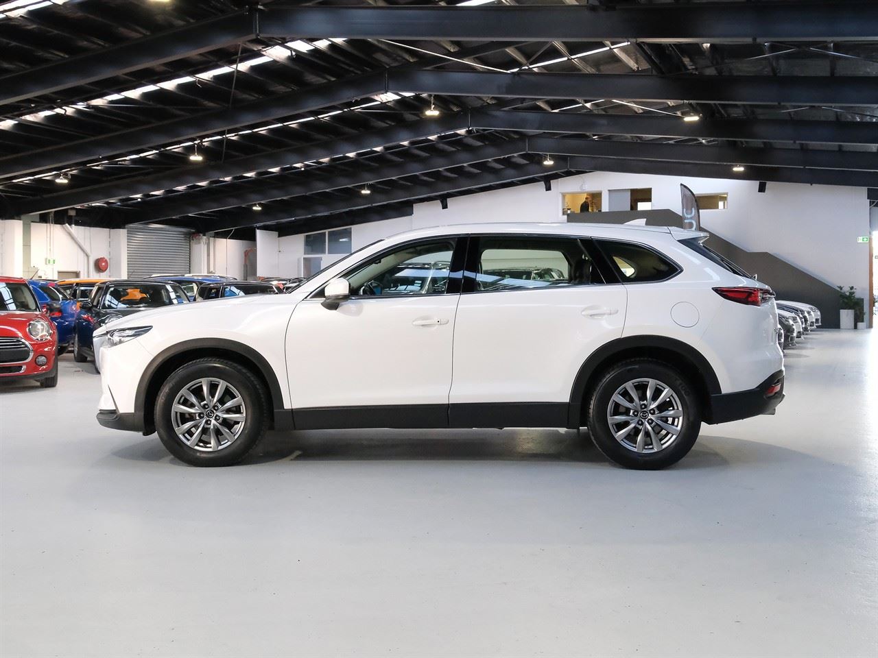 Vehicle image 5