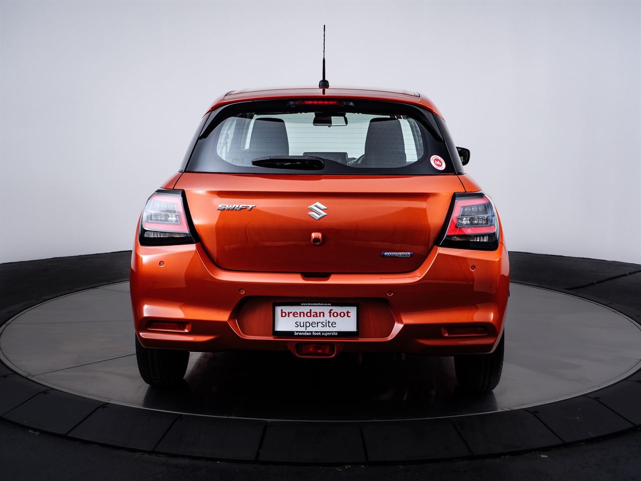 Vehicle image 4
