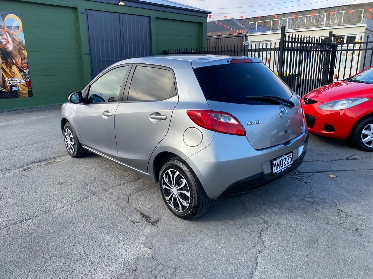 Vehicle image 4