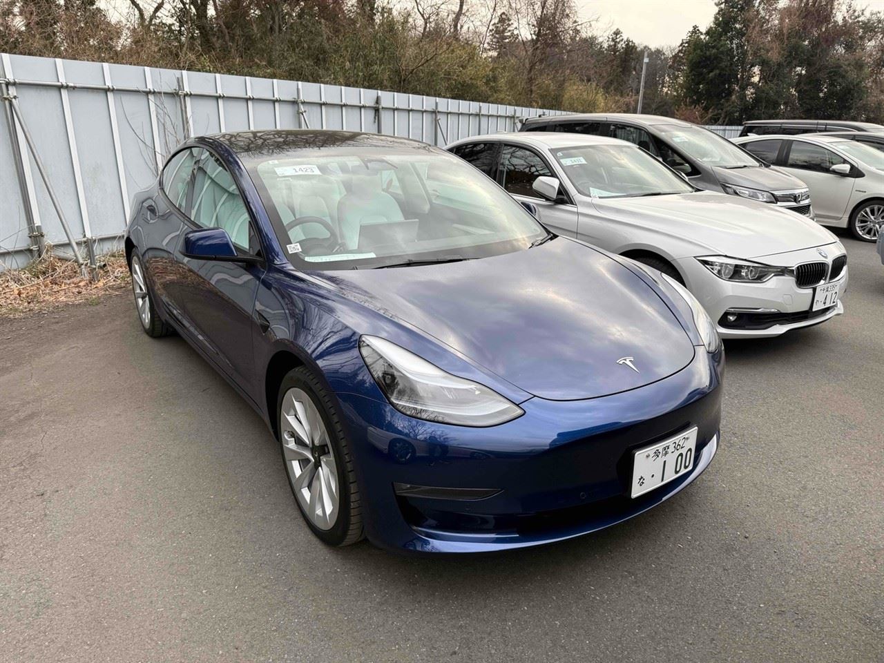 Vehicle image 5