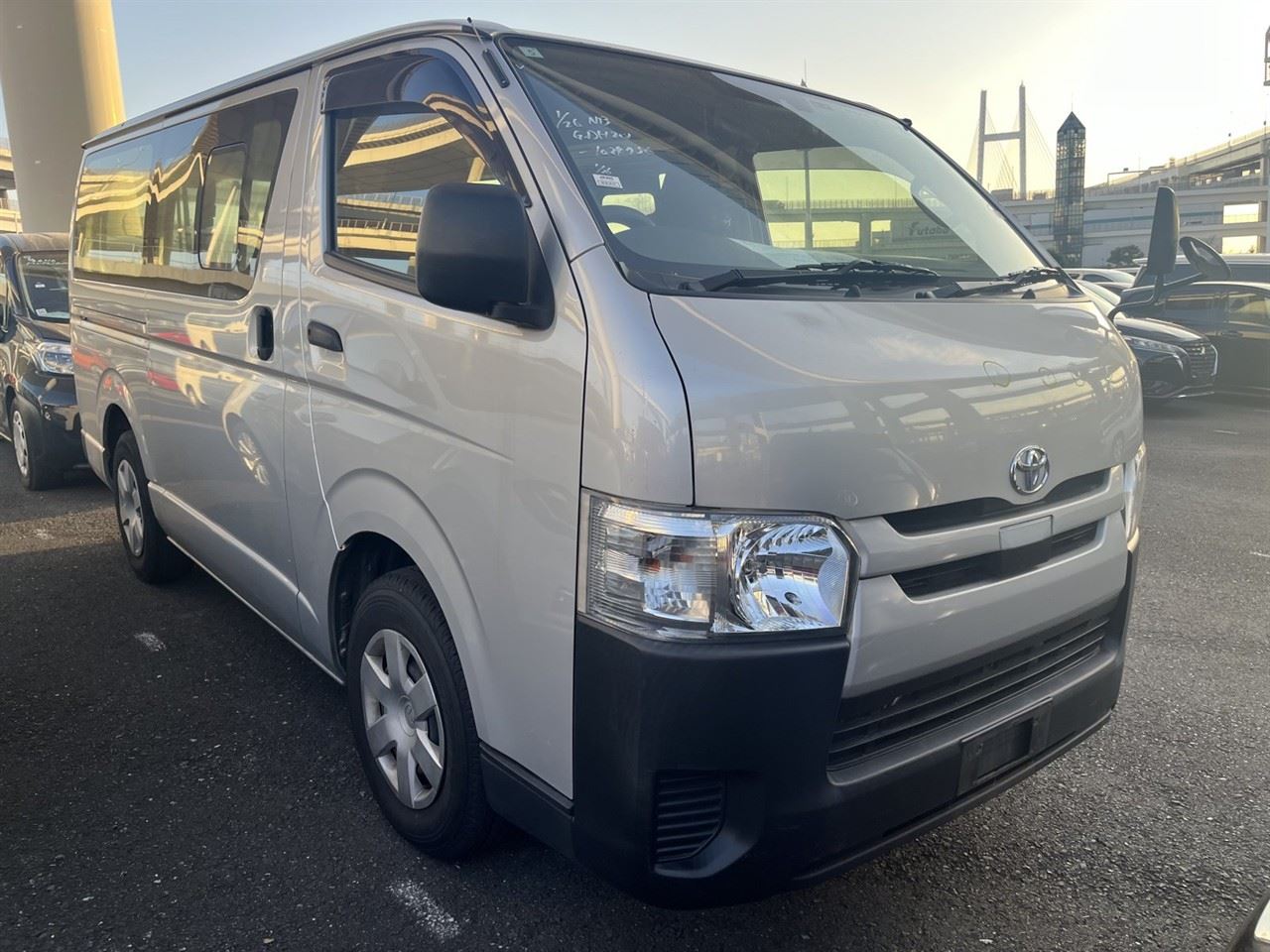 Vehicle image 3