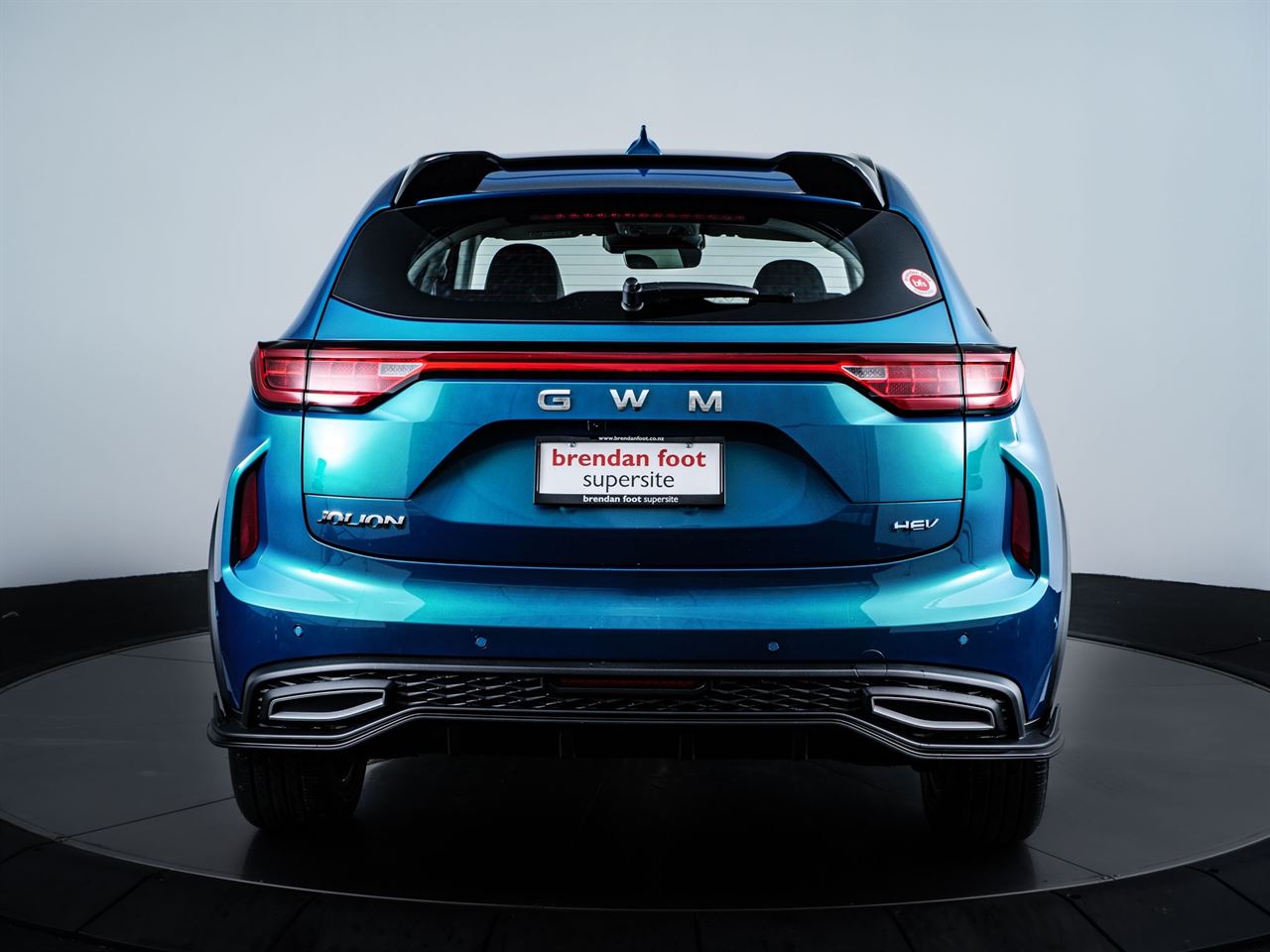 Vehicle image 4