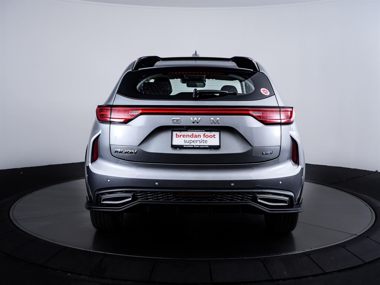 Vehicle image 4