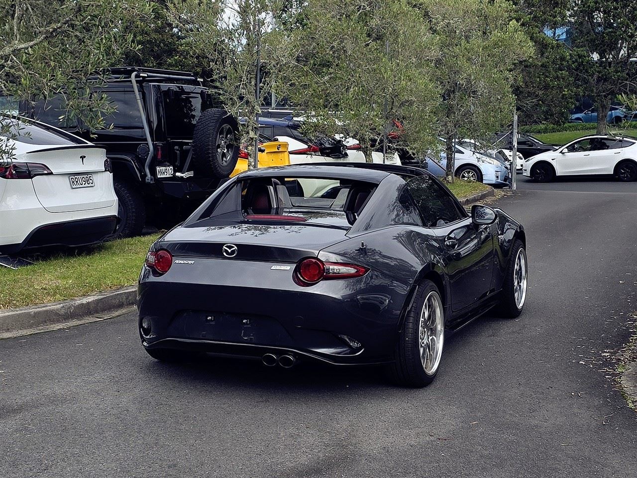 Vehicle image 3
