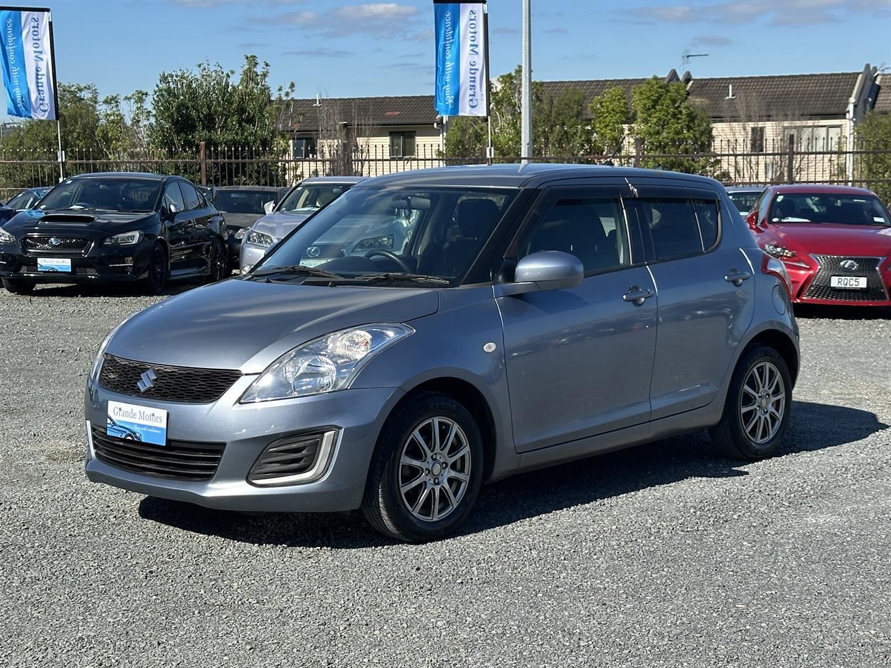 Vehicle image 3