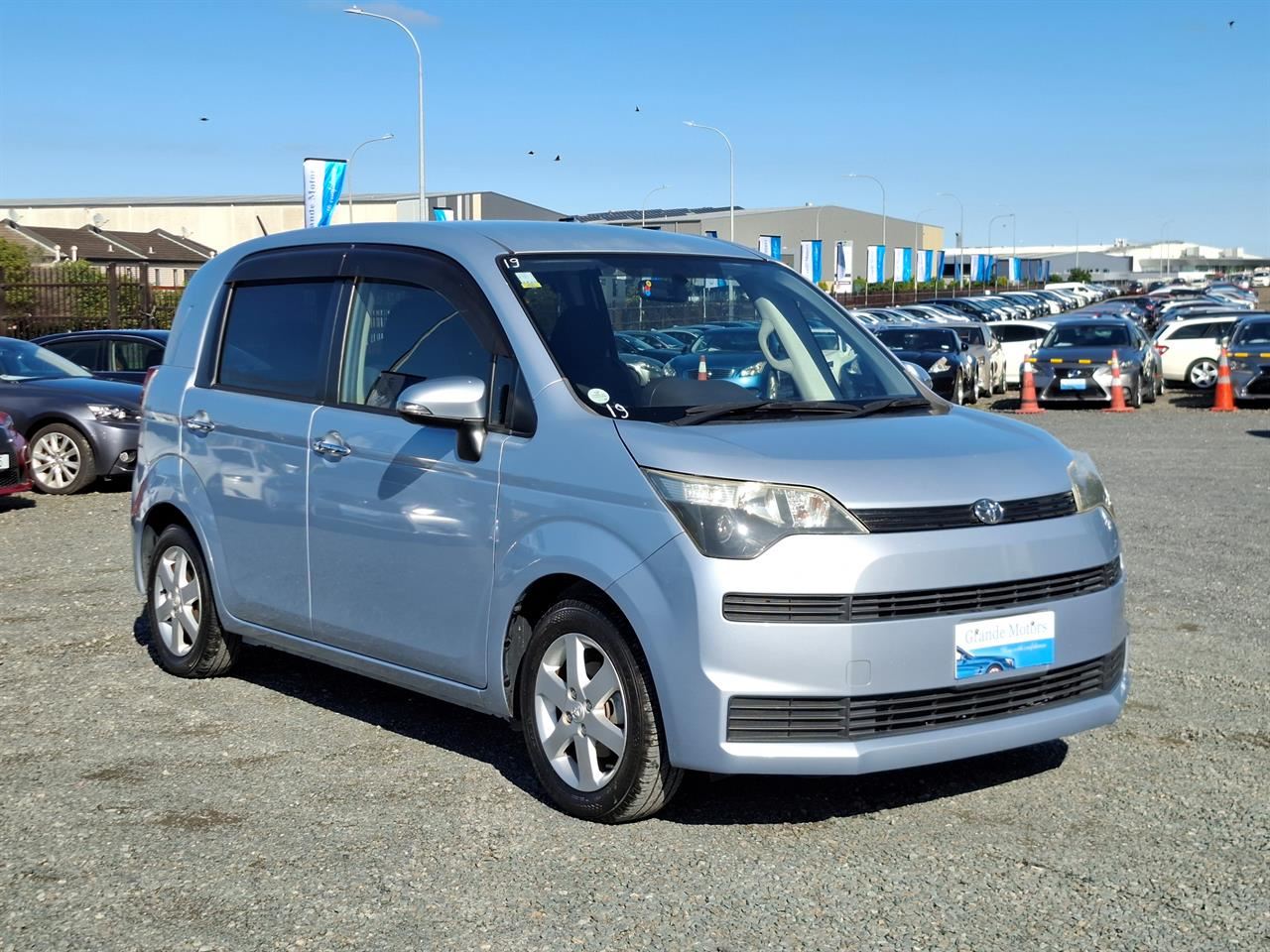 Vehicle image 1