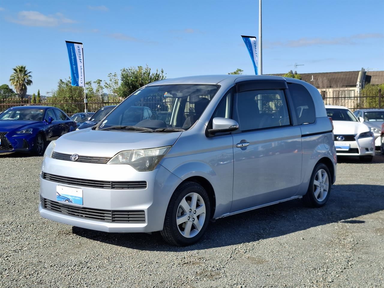 Vehicle image 3