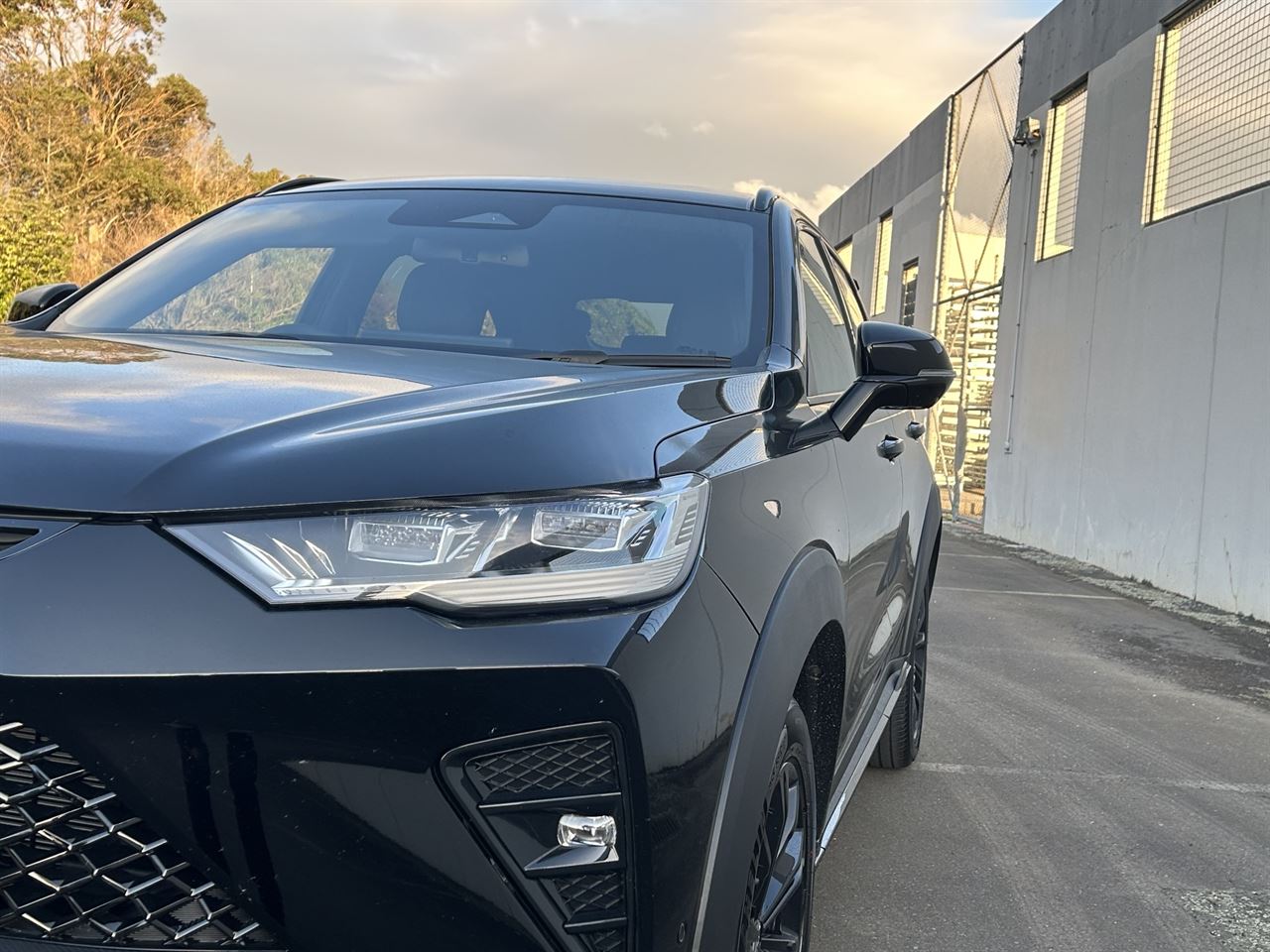 Vehicle image 3