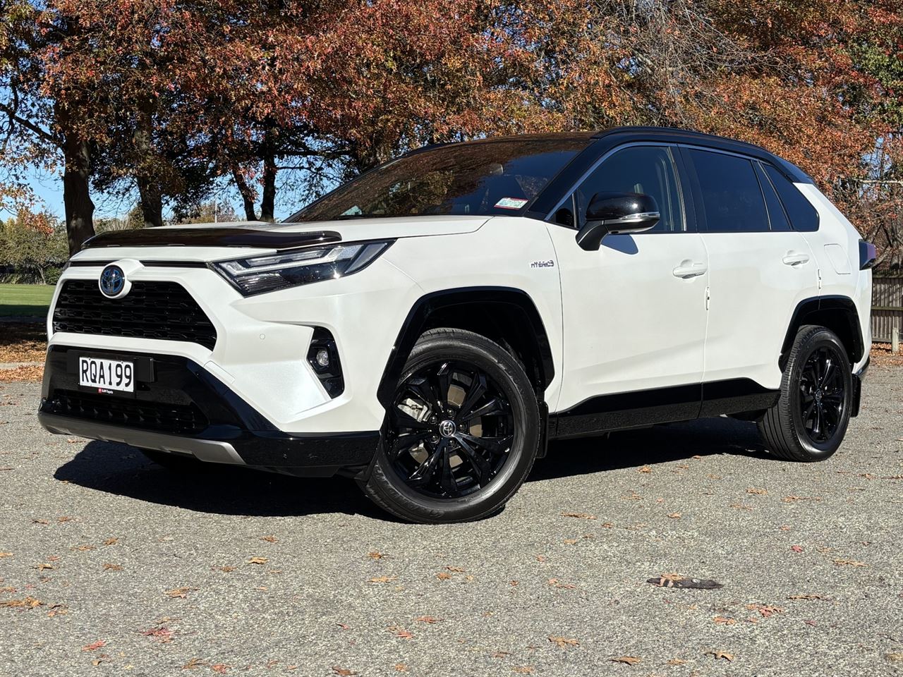 Vehicle image 3